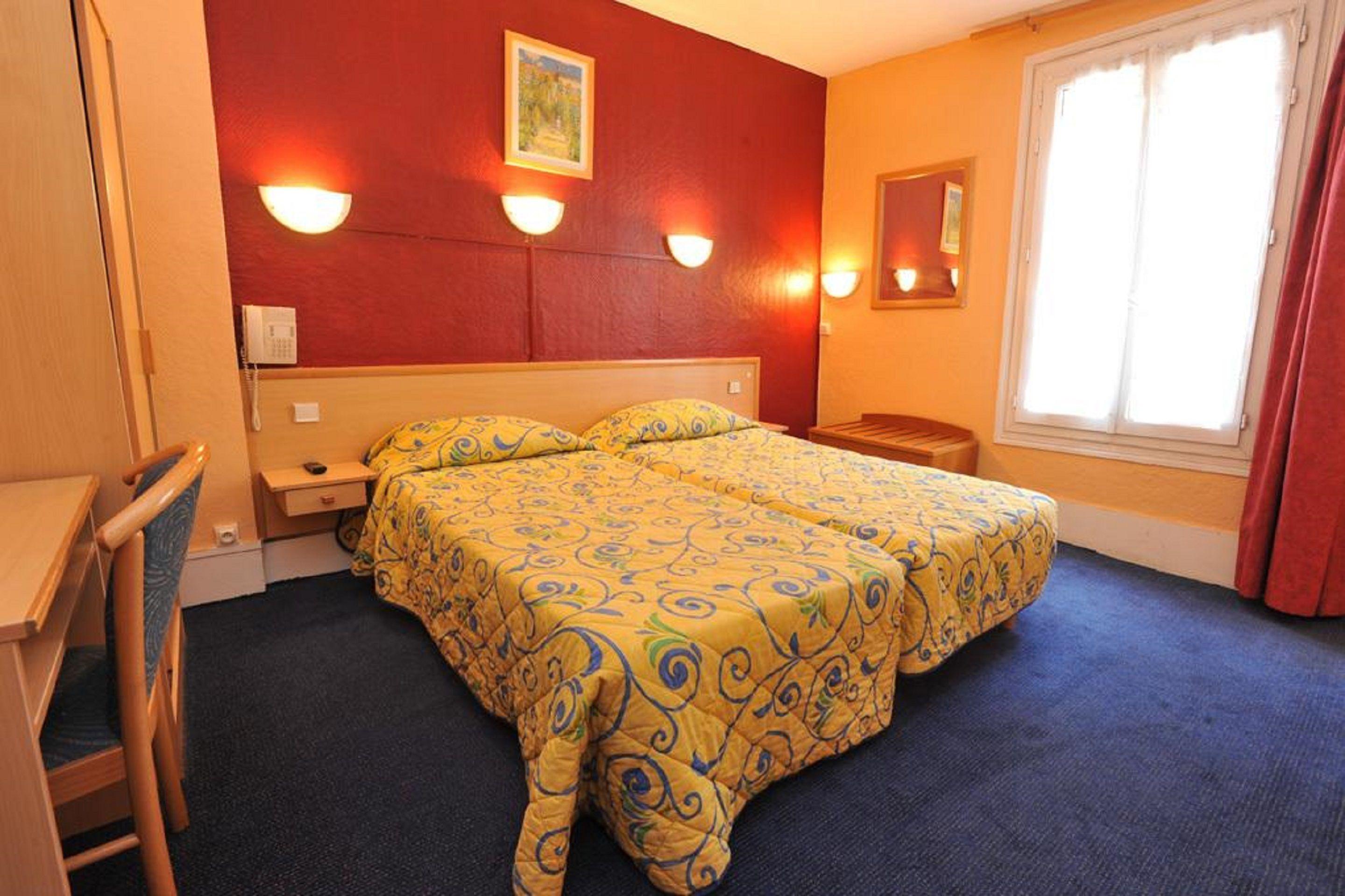 Altona Hotel 2*