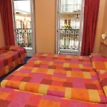 Hotel Altona 2*