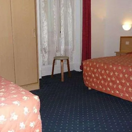 Hotel Altona 2*