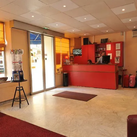 Hotel Altona 2*